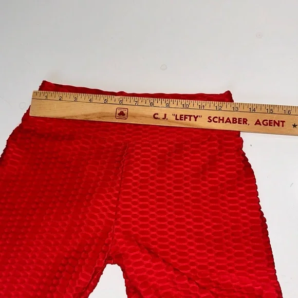 Yoga pants high stretch red textured, ruching at back to flatter figure Large - Picture 9 of 9